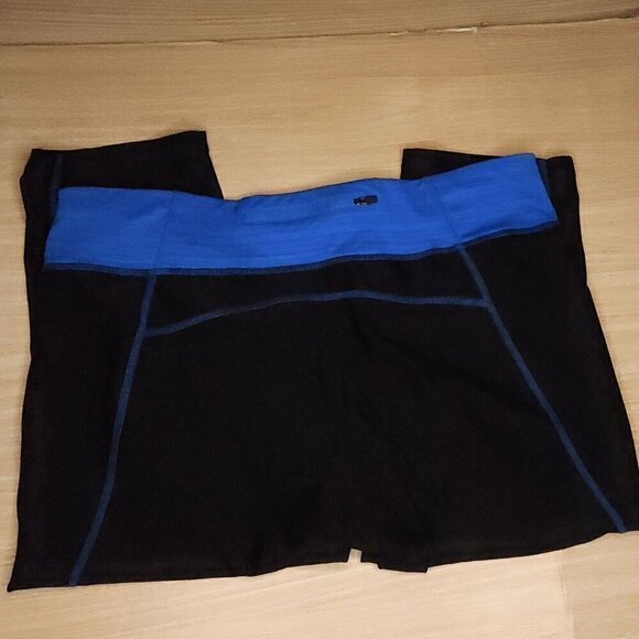 Xersion Blue Black Capri Leggings Large - Picture 2 of 9